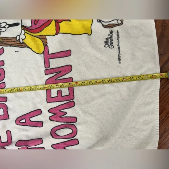 1982 vintage CATHY GUISEWITE STUDIO cartoon character Beach Towel 5 Feet long